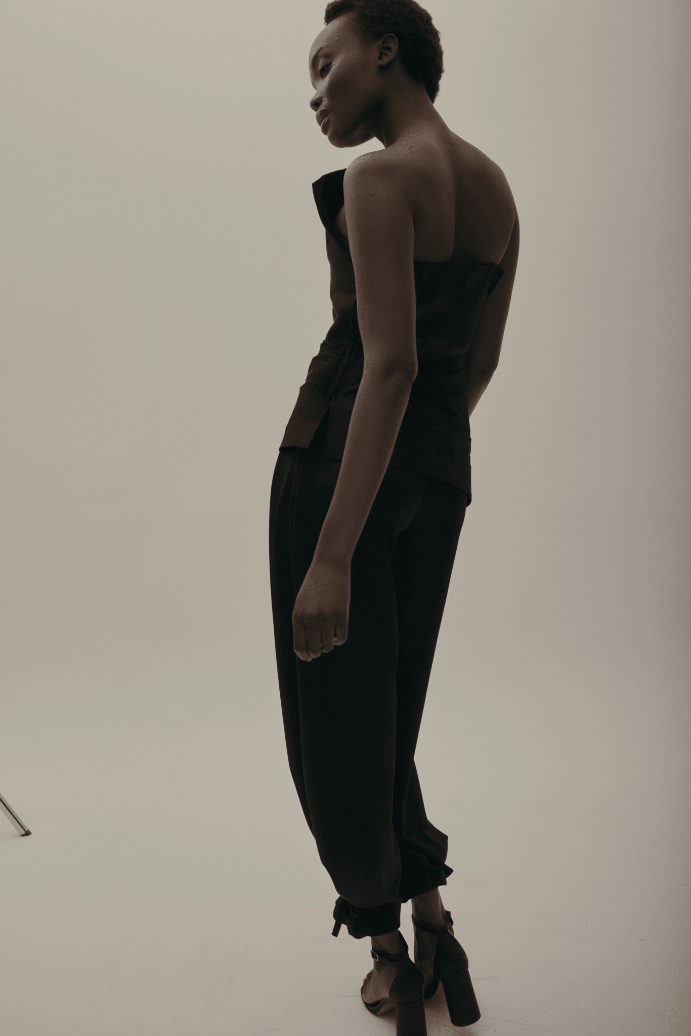 Top GISELLE Negro Magnético - BIMANI