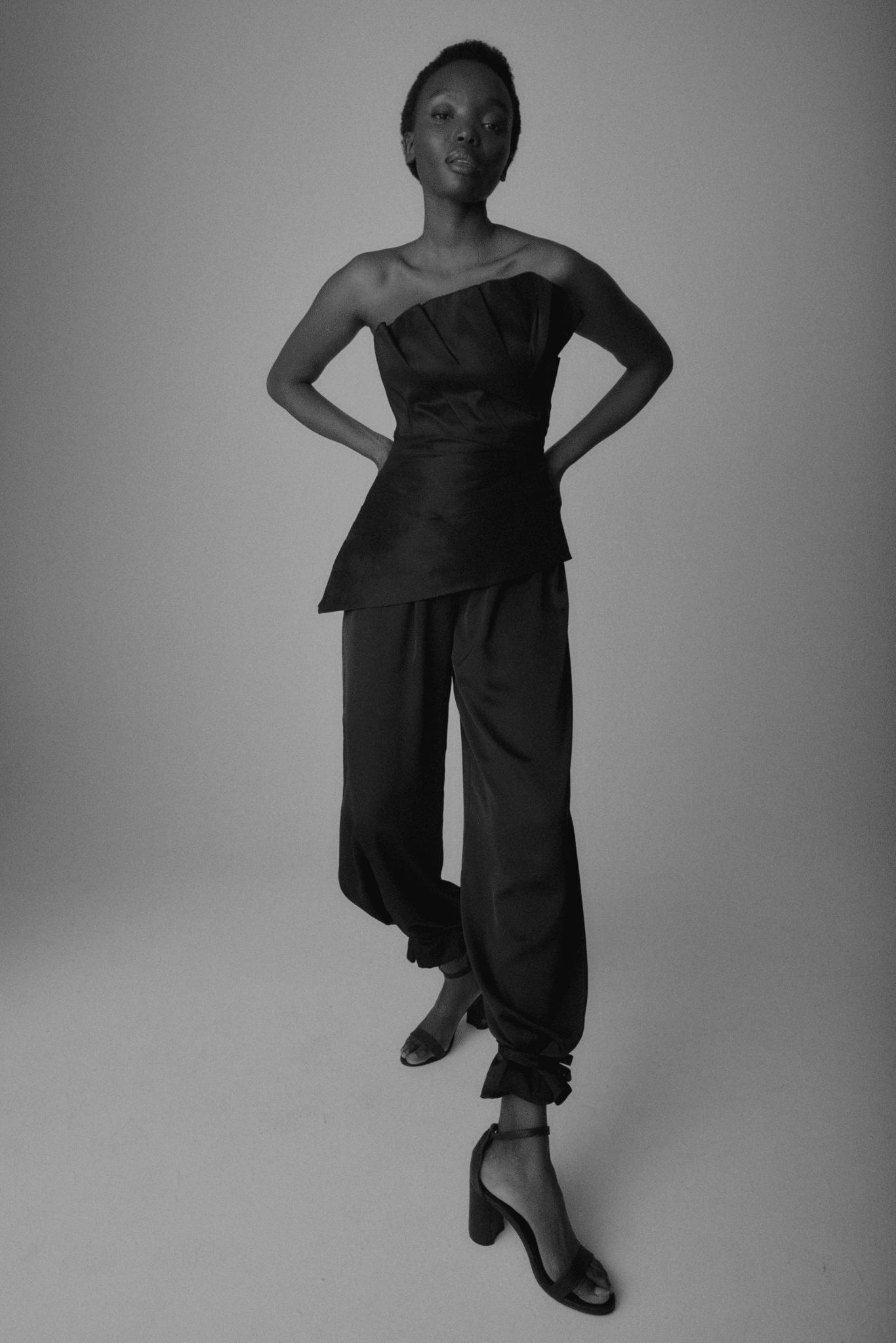 Top GISELLE Negro Magnético - BIMANI