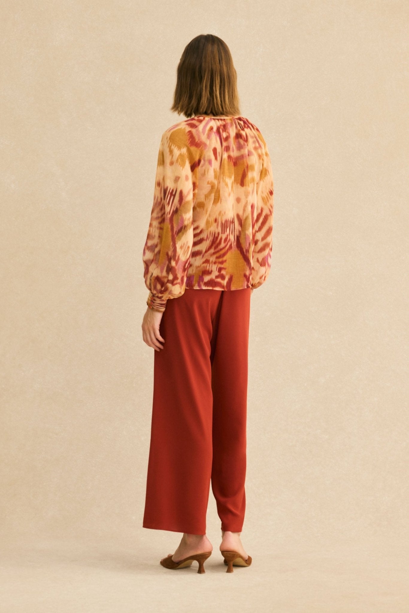 Blusa JONDAL Estampado Mostaza - BIMANI