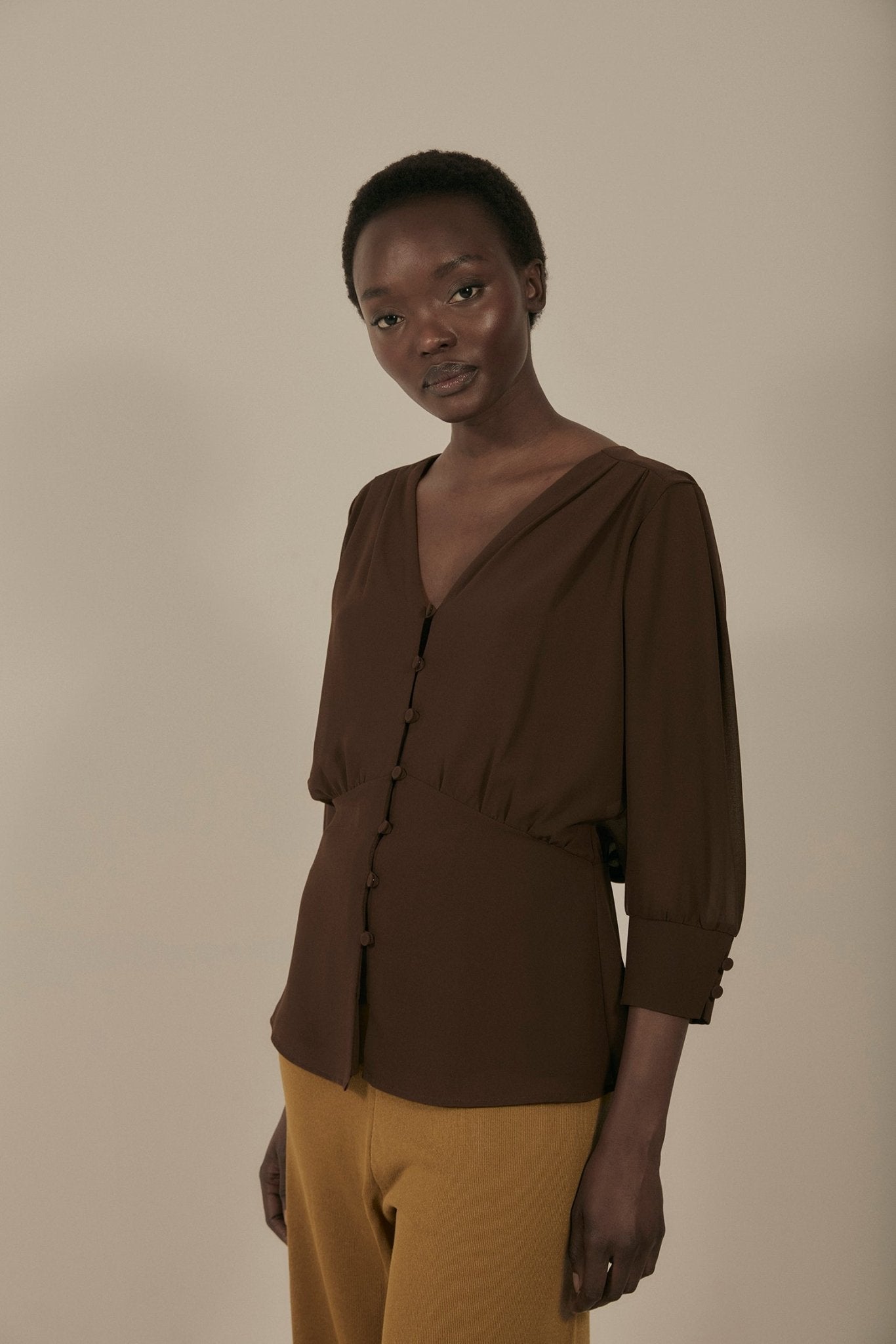 Blusa LINE Marrón Cacao - BIMANI