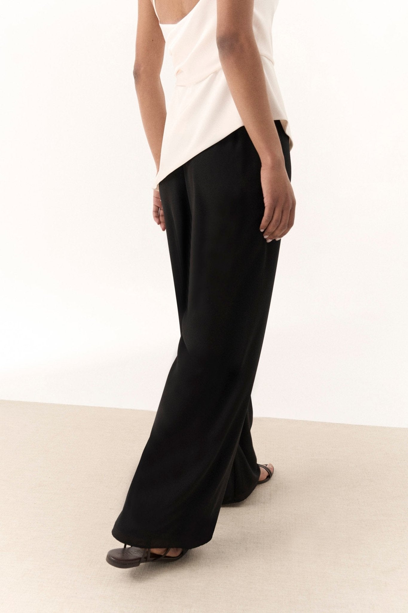 Pantalón LEVANTE Negro Magnético - BIMANI